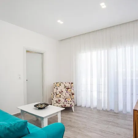 Ammos - In Neu Gebautem Designerhaus *