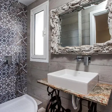 Apartment Ammos - In Neu Gebautem Designerhaus Faliraki